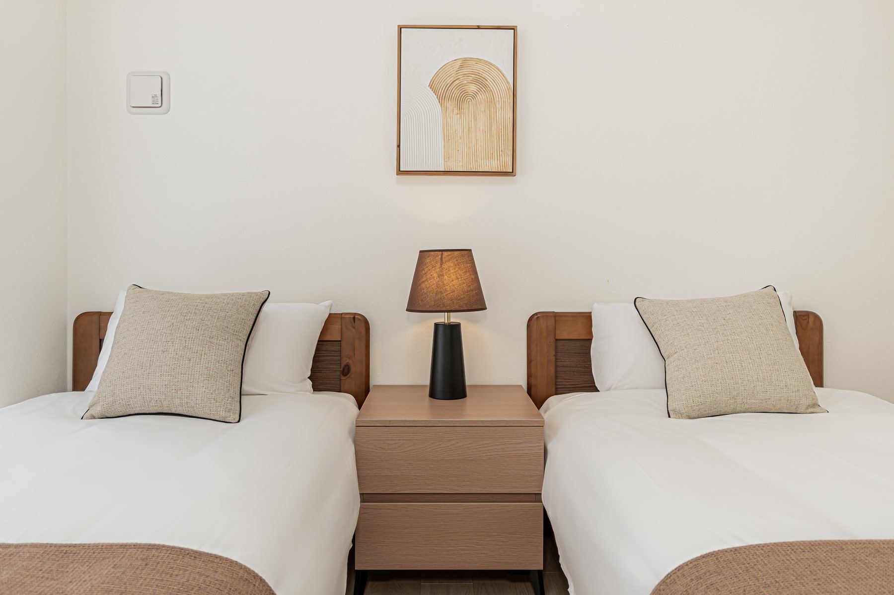 Large suite twin beds